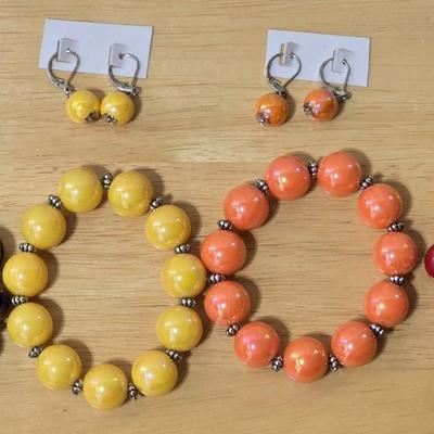 (4) Beaded Bracelets and Matching Earrings