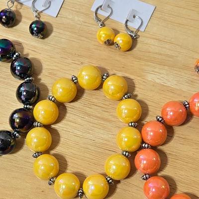 (4) Beaded Bracelets and Matching Earrings