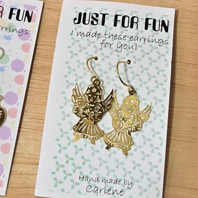 New Gold Tone Holiday Earrings