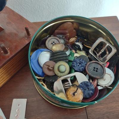 OLD BUTTONS, WOODEN THREAD HOLDER AND MORE