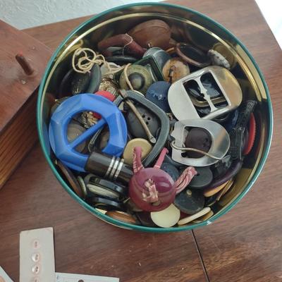OLD BUTTONS, WOODEN THREAD HOLDER AND MORE