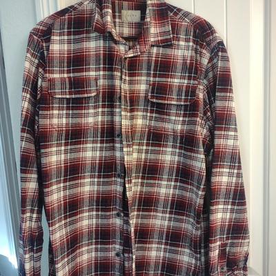 MEN'S NAME BRAND LONG SLEEVE SHIRTS SIZE L