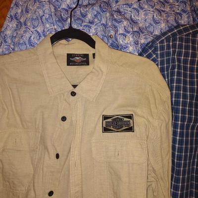MENS SHIRTS AND A HOODIE SIZE L