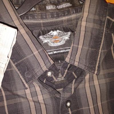 MENS HARLEY DAVIDSON SHIRTS (L & XL) AND SHORTS (38)