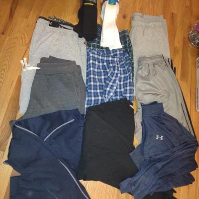 MENS SWEATPANTS, SHORTS AND SOCKS SIZE XL