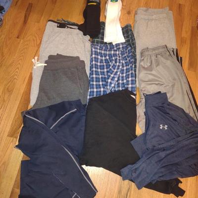 MENS SWEATPANTS, SHORTS AND SOCKS SIZE XL