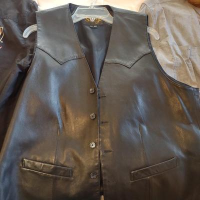 SCULLY LEATHER VEST & HARLEY DAVIDSON SHIRTS