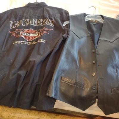 SCULLY LEATHER VEST & HARLEY DAVIDSON SHIRTS