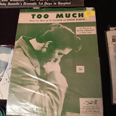 ELVIS PRESLEY NEWSPAPER ARTICLES, POSTER & SHEET MUSIC