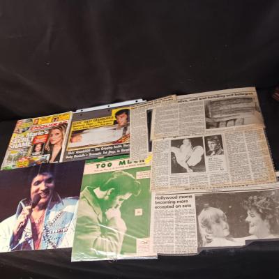 ELVIS PRESLEY NEWSPAPER ARTICLES, POSTER & SHEET MUSIC