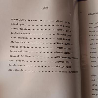 "DARK SHADOWS" PRODUCTION NOTES AND 8X10 PHOTOS