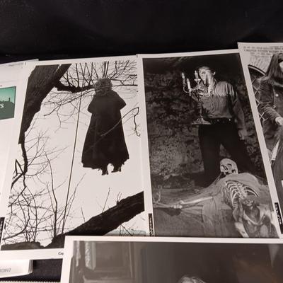 "DARK SHADOWS" PRODUCTION NOTES AND 8X10 PHOTOS