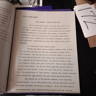 "DARK SHADOWS" PRODUCTION NOTES AND 8X10 PHOTOS
