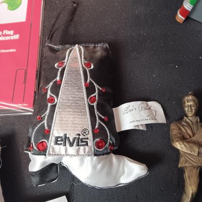 ELVIS ORNAMENTS & COASTERS, YARD FLAGS & GRINCH NECKTIE
