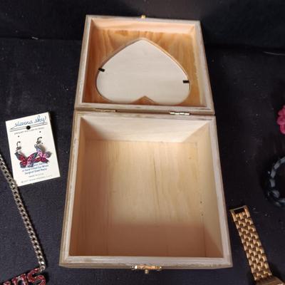 ELVIS BRACELETS, NECKLACE AND JEWELRY BOX PLUS OTHER JEWELRY