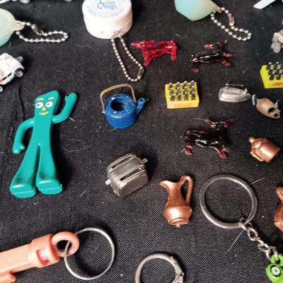 KEYCHAINS, MINIATURES AND AN ELVIS LIGHTER