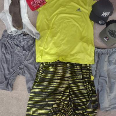 MENS WORKOUT CLOTHES