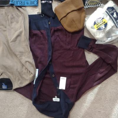 PENDLETON MENS SWEATER SIZE LARGE, GOODFELLOW SWEATER, DRESS SOCKS, UNDER ARMOUR BRIEFS