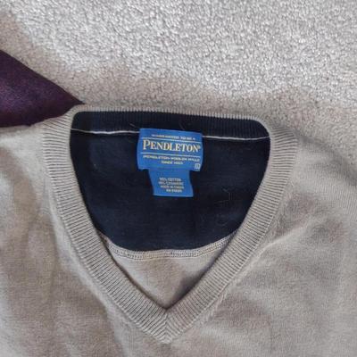 PENDLETON MENS SWEATER SIZE LARGE, GOODFELLOW SWEATER, DRESS SOCKS, UNDER ARMOUR BRIEFS