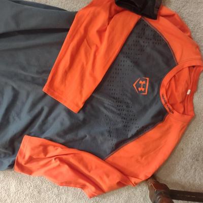 HARLEY-DAVIDSON JACKET 100TH ANNIVERSARY, UNDER ARMOR THERMAL, TWO HARLEY BASEBALL CAPS