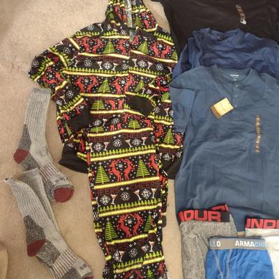 MEN'S SLEEPWEAR, TWO NEW T-SHIRTS, NEW SOCKS, UNDER ARMOUR BREIFS AND MORE