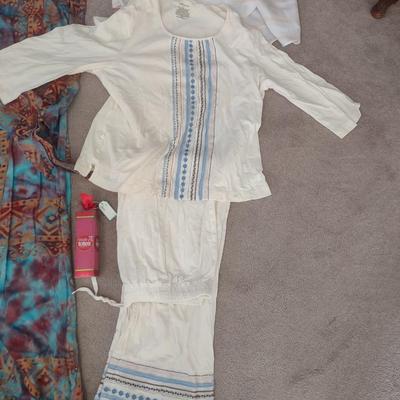 WOMENS PJ OUTFIT, COLORFUL SCARVES, MATCHING TOP AND BOTTOM