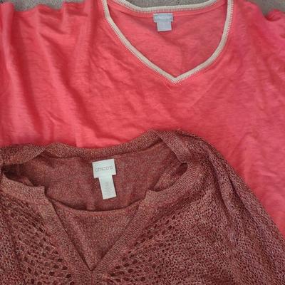 WOMENS TOPS SIZE (L- XL), NEW SOCKS
