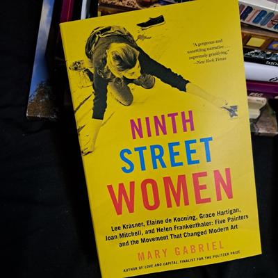 A Collection of Artists' Books & Interior Design (1020CL-SD)