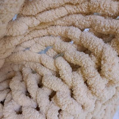 Faux Fur & Cozy Throws (1050-SD)