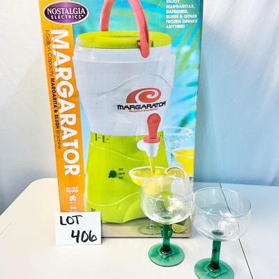 Lot R 406 NIB Margarator - Margarita / Slush Machine & 2 Cactus Margarita Glasses