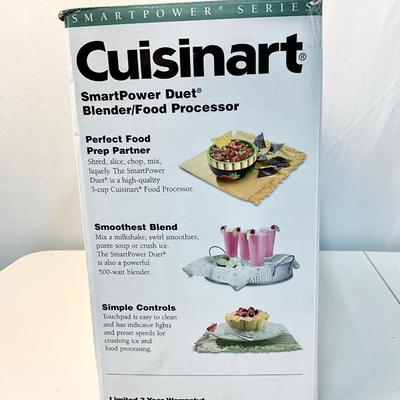 Lot R 407 Cuisinart Smart Power Duet Blender/Food Processor
