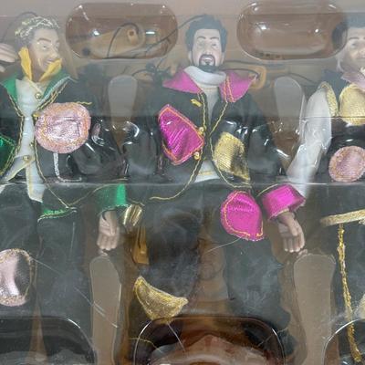 LOT 3A: 2000 All Entertainment Inc. N'SYNC On Tour 2000 Collectible Marionettes NRFB