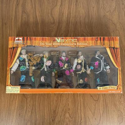 LOT 3A: 2000 All Entertainment Inc. N'SYNC On Tour 2000 Collectible Marionettes NRFB