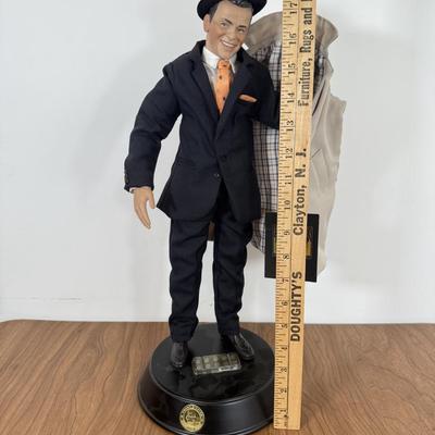 LOT 9A: The Franklin Mint Frank Sinatra Porcelain Portrait Doll