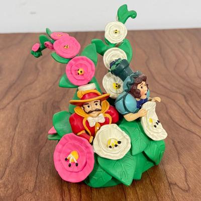 LOT 12A: Department 56 Wizard of Oz - 2004 Dorothy's House in Munchkinland & Munchkin Accessories