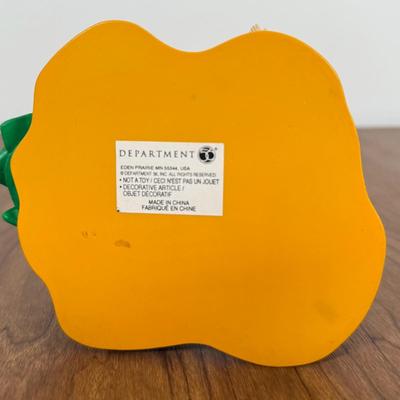 LOT 12A: Department 56 Wizard of Oz - 2004 Dorothy's House in Munchkinland & Munchkin Accessories