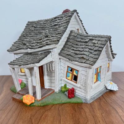 LOT 12A: Department 56 Wizard of Oz - 2004 Dorothy's House in Munchkinland & Munchkin Accessories