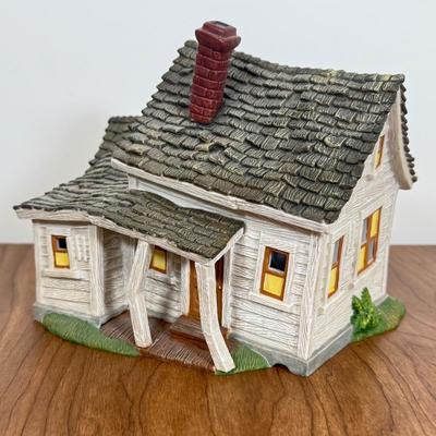 LOT 12A: Department 56 Wizard of Oz - 2004 Dorothy's House in Munchkinland & Munchkin Accessories