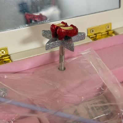 LOT 13A: Wizard of Oz Collectibles - 1995 Enesco Plaque, Musical Ruby Slippers Jewelry Box, 2000 "Boyds Goes to Oz" & 2000...