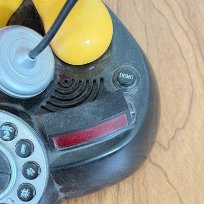 LOT 14A: 1997 Telemania M.C. Mickey Animated Talking Telephone