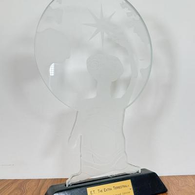 LOT 16A: 1996 Universal Studios E.T. the Extra Terrestrial Limited Edition 15th Anniversary Etched Lighted Display