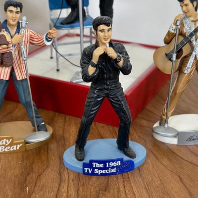 LOT 19A: Elvis Presley Collectibles - Bradford Exchange Aloha from Hawaii Guitar Plate, Ardleigh Elliott Music Box, McFarlan Toys...