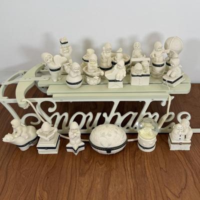 LOT 20A: Department 56 Snowbabies Display Sleigh & Trinket Box Collection