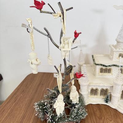 LOT 21B: Department 56 Snowbabies - Frosty Frolic Ice Palace, Ornaments w/ Cardinal Display Tree & Cream Bottle Brush Trees