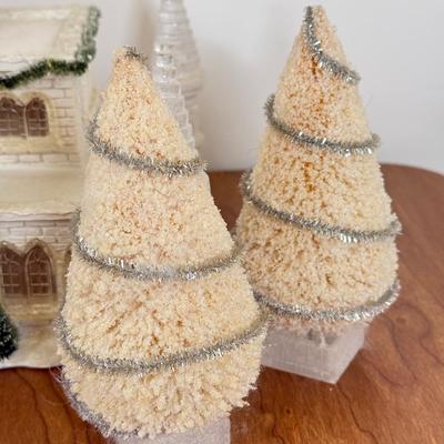 LOT 21B: Department 56 Snowbabies - Frosty Frolic Ice Palace, Ornaments w/ Cardinal Display Tree & Cream Bottle Brush Trees