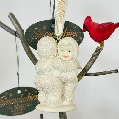 LOT 22B: Department 56 Snowbabies - Crystal Ice Palace, Ornaments w/ Cardinal Display & Cream Bottle Brush Trees