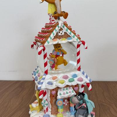 LOT 31B: Disney Winnie the Pooh "We Wish You a Merry Christmas" Musical Snowglobe