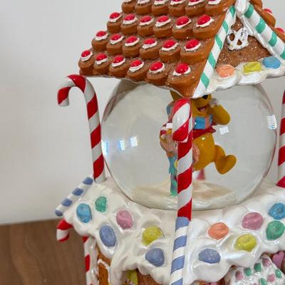 LOT 31B: Disney Winnie the Pooh "We Wish You a Merry Christmas" Musical Snowglobe