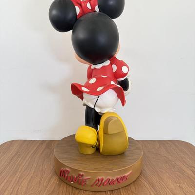 LOT 35B: 21" Disney Minnie Mouse Statue