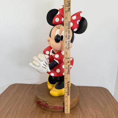 LOT 35B: 21" Disney Minnie Mouse Statue